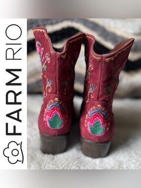 FARM RIO Marsala Boho EMBROIDERED Western ankle booties Size 7 US 36 EU